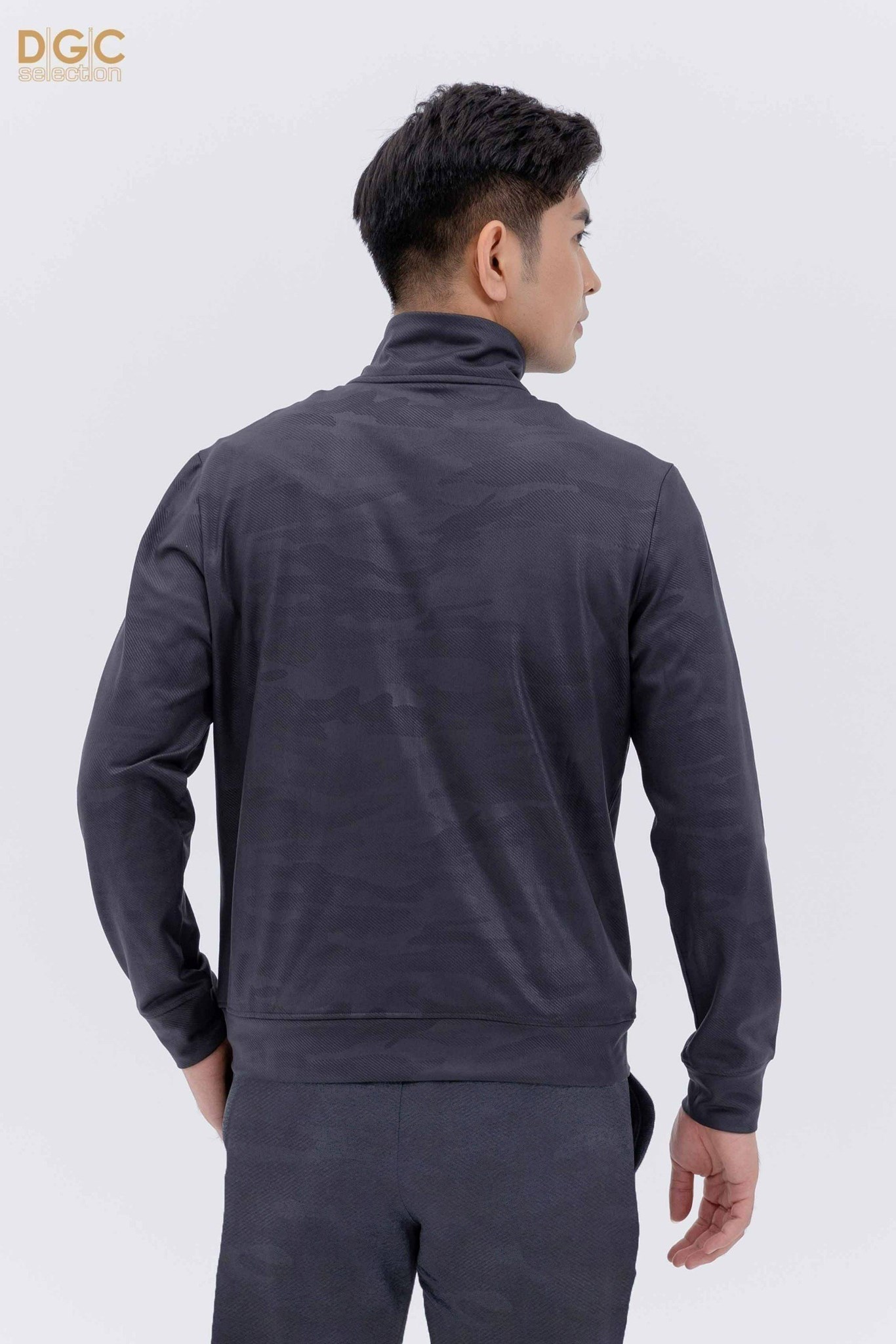 z4662671738423_83c7b5848c7d52d7dcc7d108a2b73e00 Ảnh của Áo khoác cổ đứng
